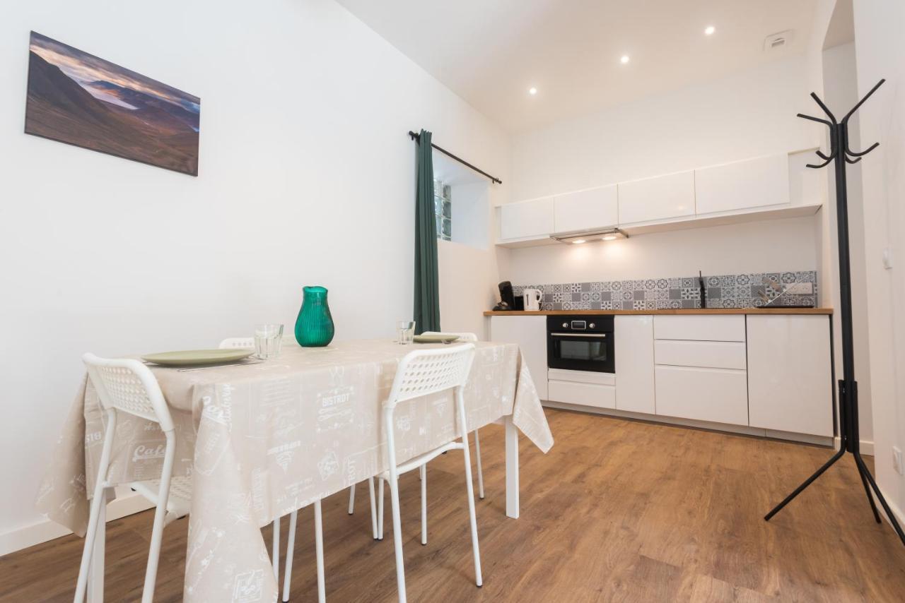 Appartements Centre-Ville - Wifi - Cuisine Tout Equipee - Lave-Linge Pau Exterior foto